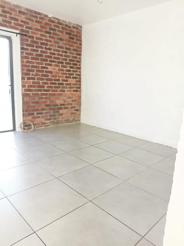 To Let 1 Bedroom Property for Rent in Brooklyn Western Cape